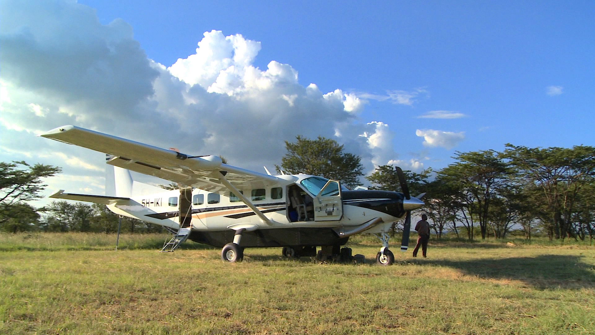 air safaris from nairobi