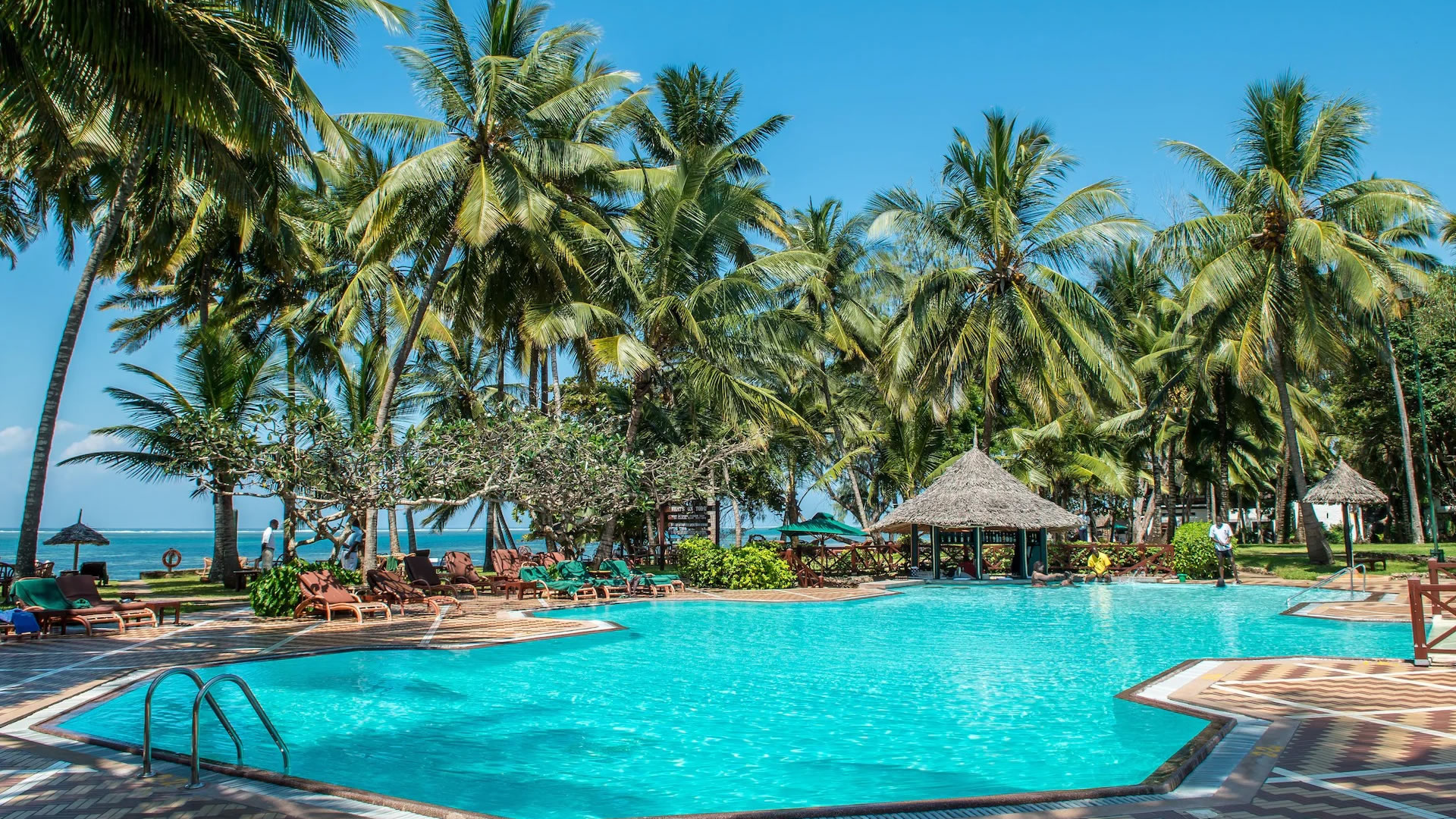 9 Days Kenya Safari & Beach Holiday in Serena Hotels